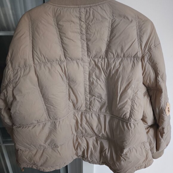 Slim Fit Gray Women’s Winter Jacket Lightweight Down - Picture 5 of 6